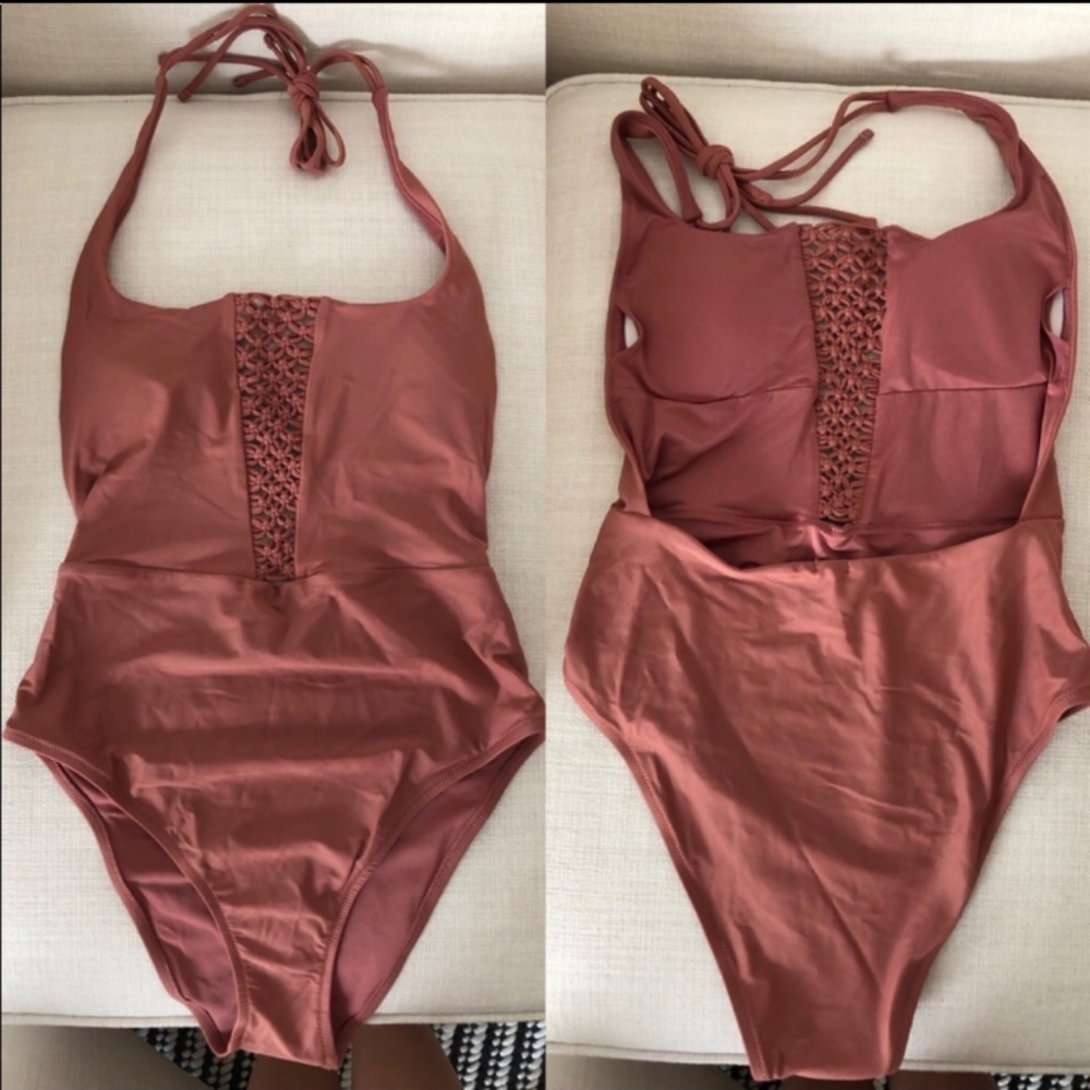 🆕aerie | Macrame Scoop Neck Halter 1 Piece Swimsuit Bathing Suit Size Medium